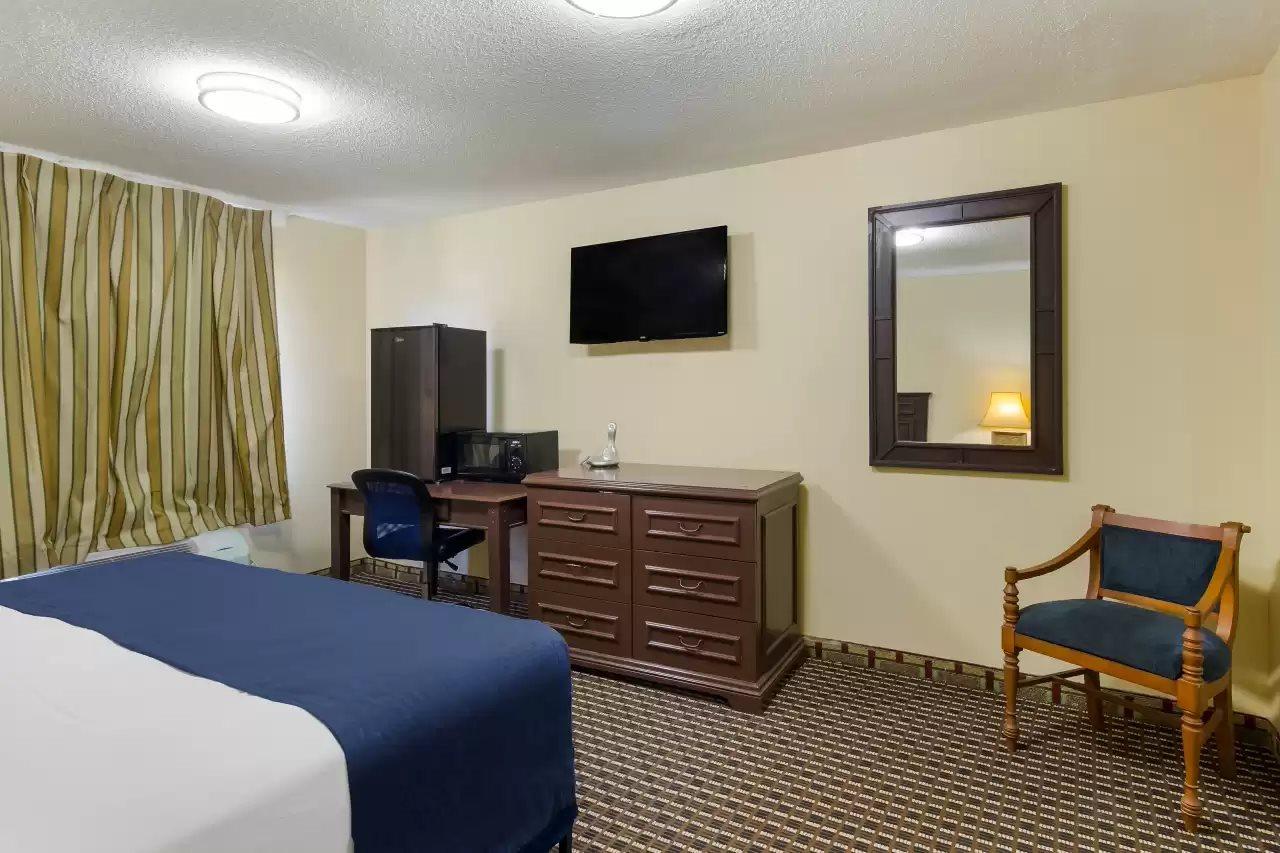 Oyo Townhouse Airport North Houston
