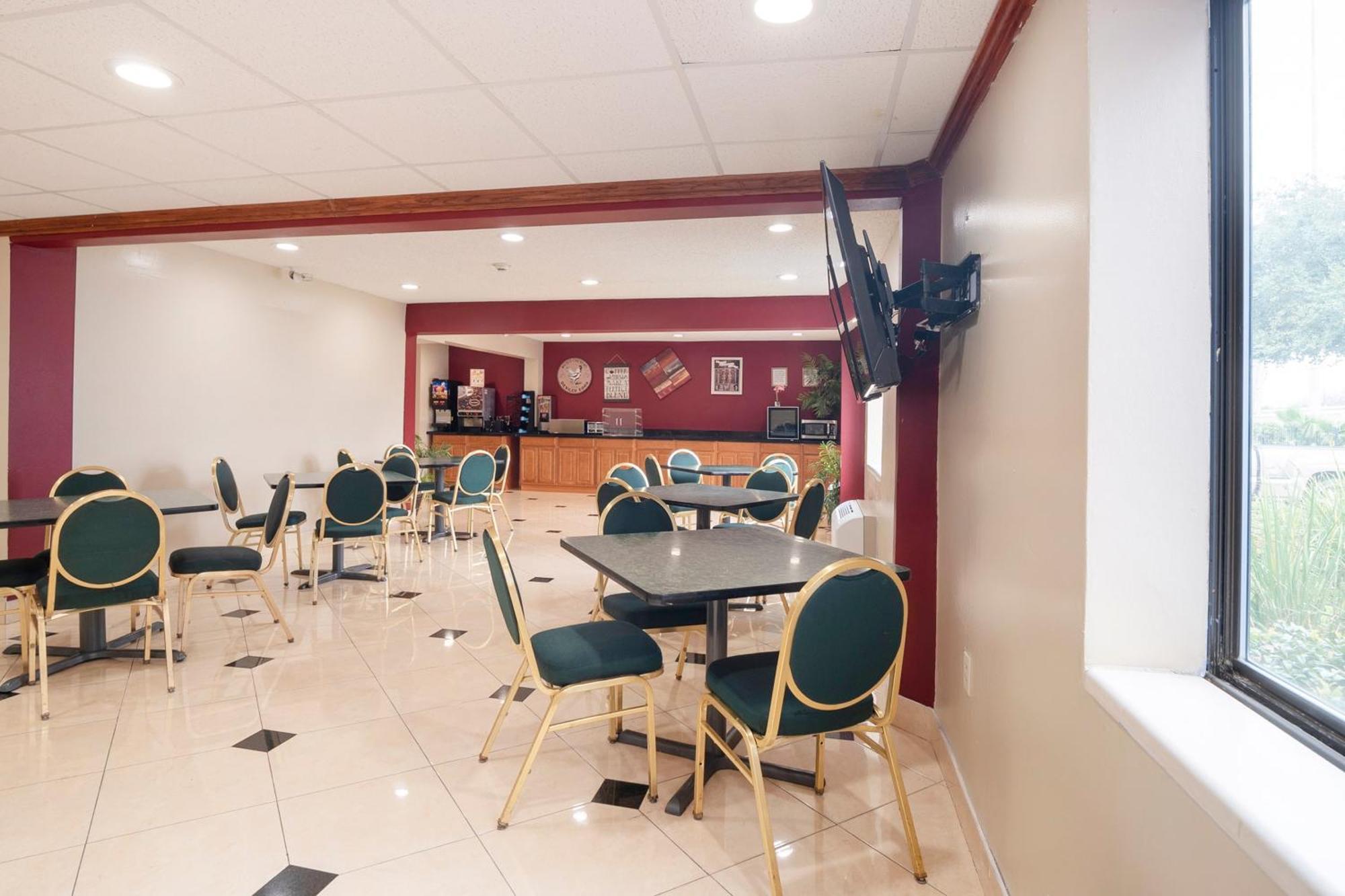 Hotel Oyo Townhouse Airport North Houston